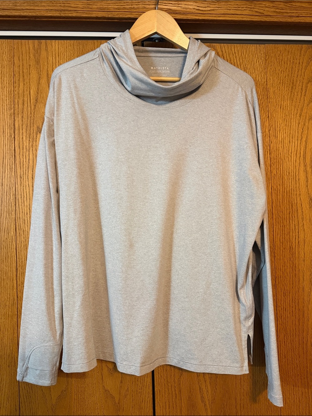 Athleta Women’s Heather Light Gray Cowl Lightweight Pullover